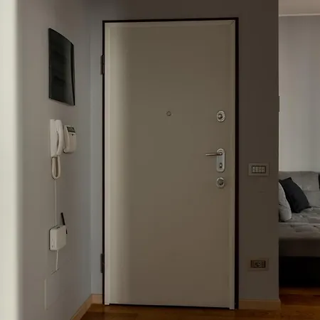 Appartement 5 Min Duomo Luxury In Brera Design District
